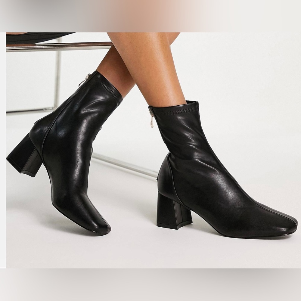 RAID Mid Heel Sock Boot